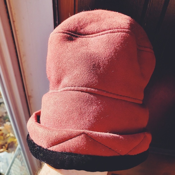 Susan Bradford Shearling and Velvet Cloche - Picture 2 of 5